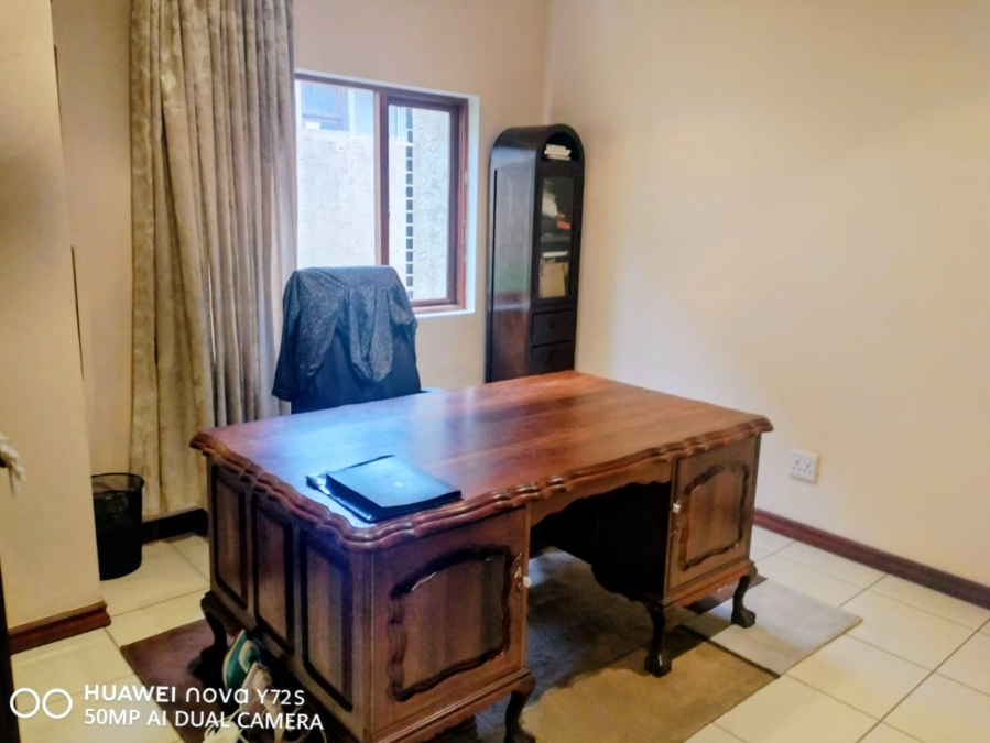 3 Bedroom Property for Sale in Kosmos Ridge North West